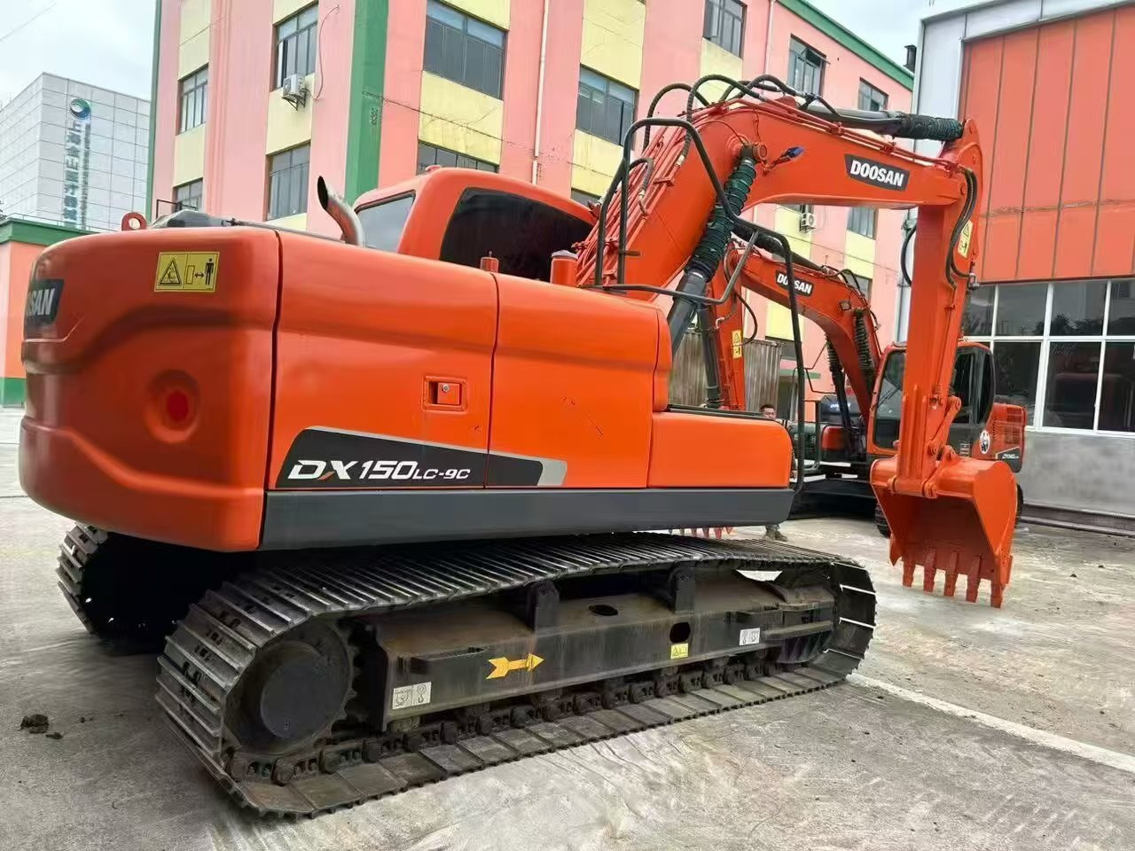 Doosan DX150 - Escavadora de rastos: foto 4 Doosan DX150 - Escavadora de rastos: foto 4
