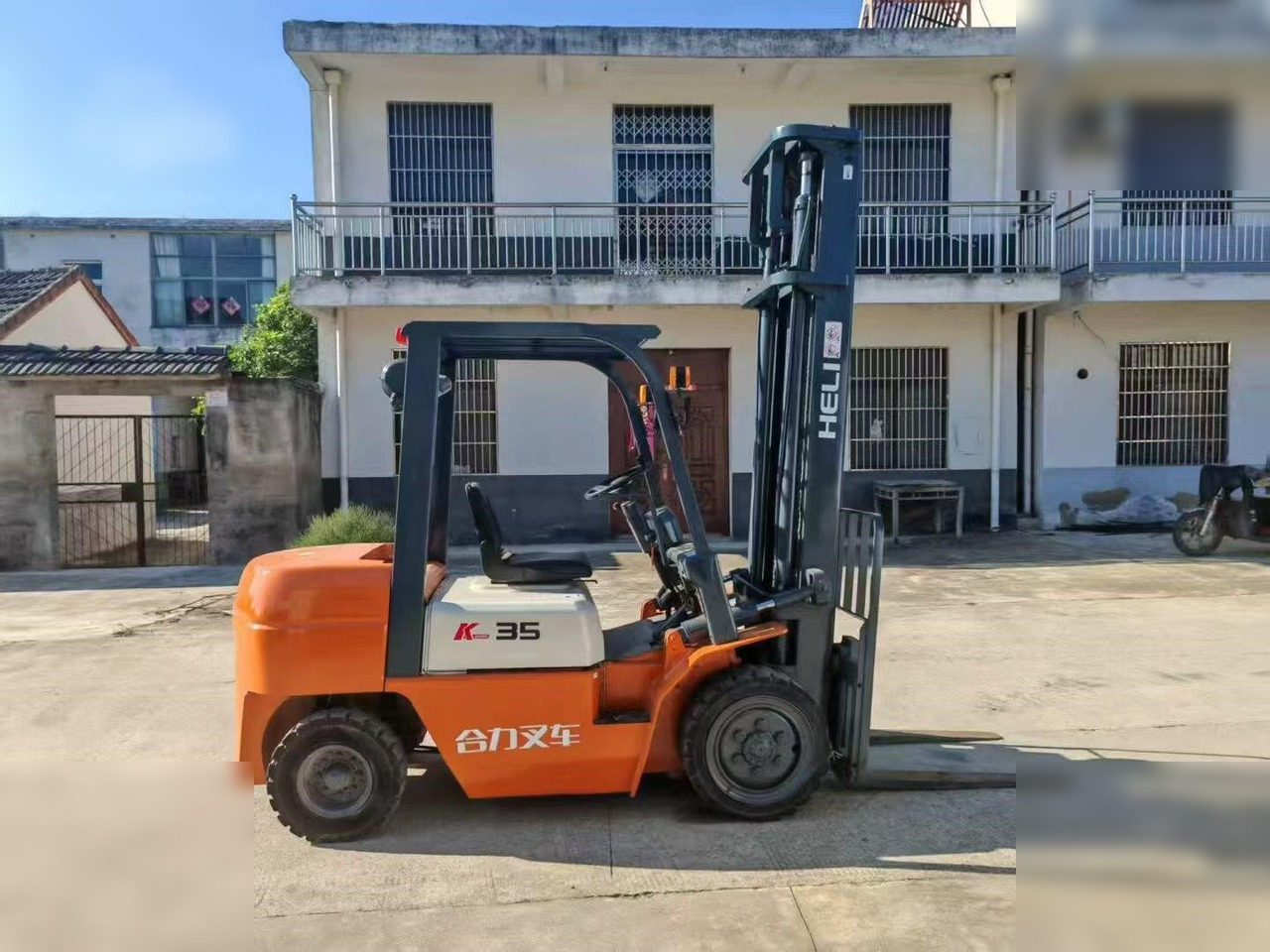 HELI HFG35 - Empilhador a diesel: foto 1 HELI HFG35 - Empilhador a diesel: foto 1