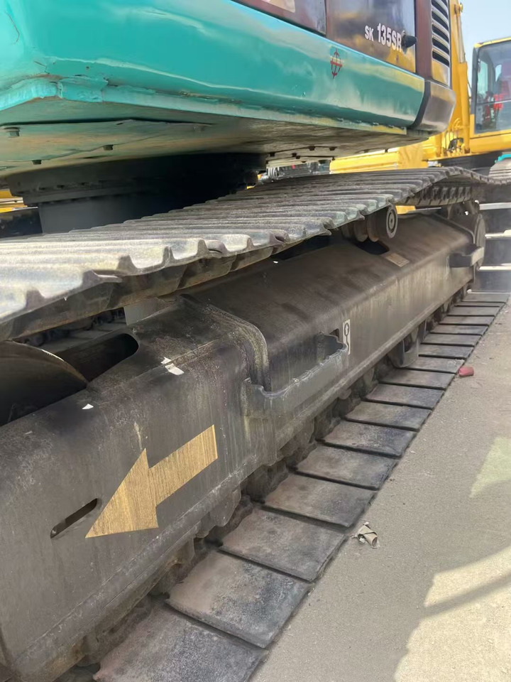 KOBELCO 135SR - Escavadora de rastos: foto 3 KOBELCO 135SR - Escavadora de rastos: foto 3