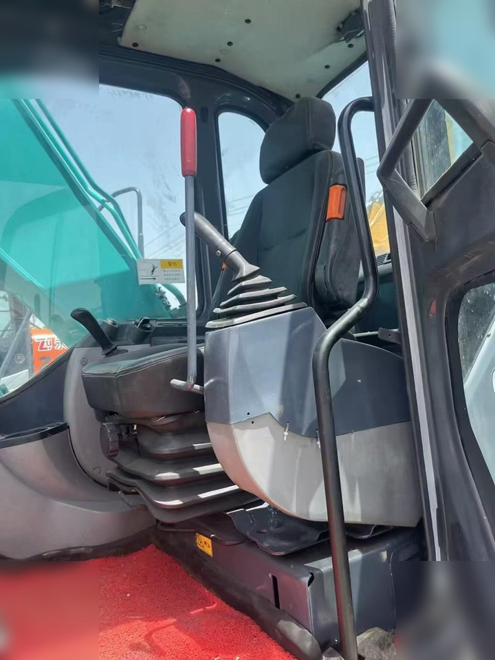 Escavadora de rastos KOBELCO SK130 LC: foto 9