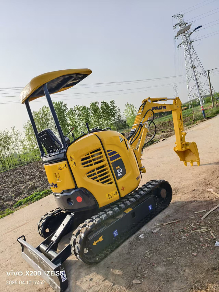 KOMATSU 20MR - Mini escavadeira: foto 3 KOMATSU 20MR - Mini escavadeira: foto 3