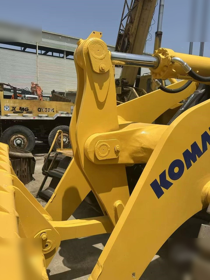 KOMATSU WA470-3 - Pá carregadora de rodas: foto 2 KOMATSU WA470-3 - Pá carregadora de rodas: foto 2