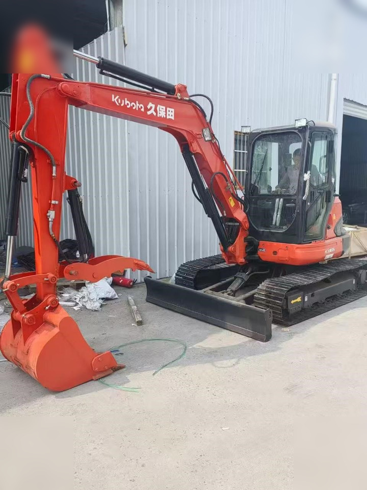 KUBOTA K-005-3 - Mini escavadeira: foto 5 KUBOTA K-005-3 - Mini escavadeira: foto 5