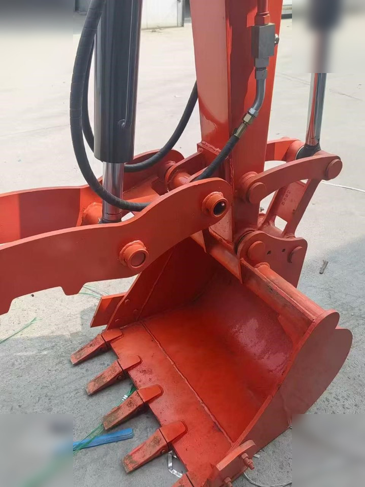 KUBOTA K-005-3 - Mini escavadeira: foto 2 KUBOTA K-005-3 - Mini escavadeira: foto 2
