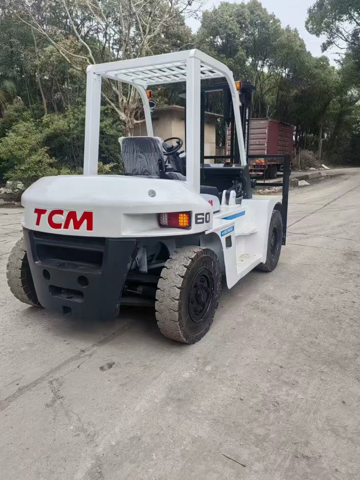 TCM 6-TON - Plataforma de mastro vertical: foto 2 TCM 6-TON - Plataforma de mastro vertical: foto 2