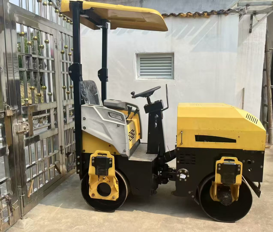Double-drum vibratory mini roller - Rolo: foto 3 Double-drum vibratory mini roller - Rolo: foto 3