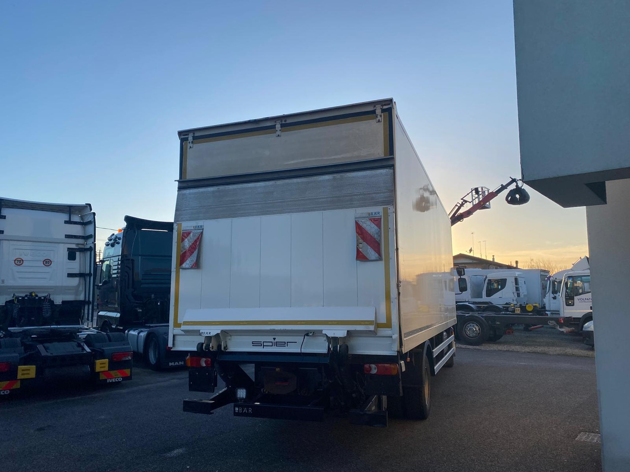 DAF LF 260 FA - Camião furgão: foto 5 DAF LF 260 FA - Camião furgão: foto 5