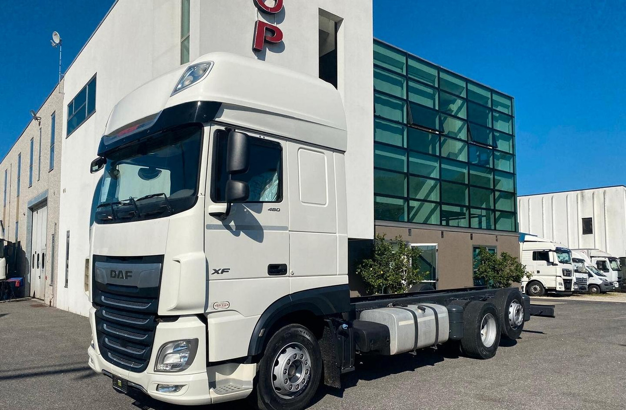 DAF XF 480 FT FULL PNEUMATIC 2019 - Camião chassi: foto 1 DAF XF 480 FT FULL PNEUMATIC 2019 - Camião chassi: foto 1