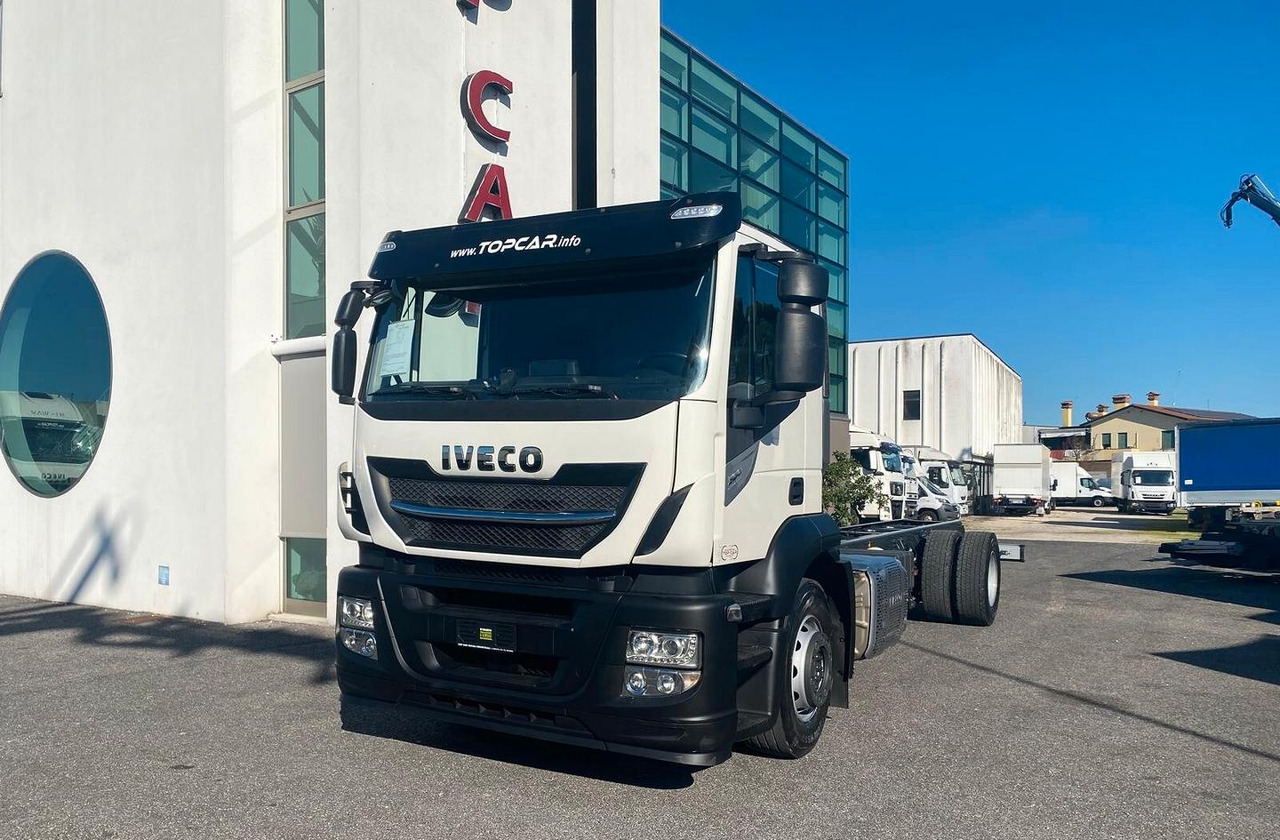 IVECO AD190S36 MOTRICE 2 ASSI TELAIO 2017 - Camião chassi: foto 5 IVECO AD190S36 MOTRICE 2 ASSI TELAIO 2017 - Camião chassi: foto 5