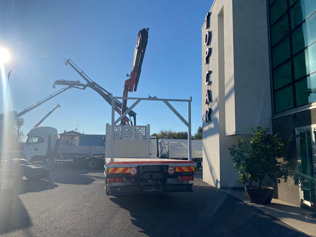 IVECO AD260S36 - Camião grua: foto 5 IVECO AD260S36 - Camião grua: foto 5