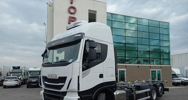 IVECO STRALIS 480 2020 FULL PNEUMATICO EURO 6 - Camião transportador de contêineres/ Caixa móvel: foto 1 IVECO STRALIS 480 2020 FULL PNEUMATICO EURO 6 - Camião transportador de contêineres/ Caixa móvel: foto 1