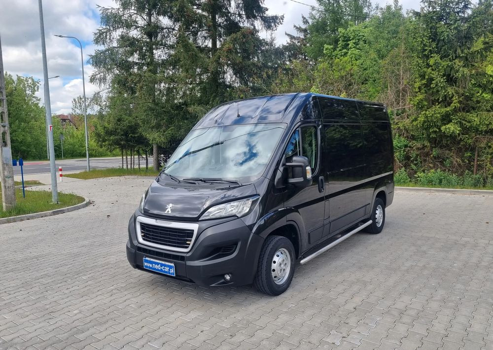 Peugeot Boxer - Furgão compacto: foto 1 Peugeot Boxer - Furgão compacto: foto 1