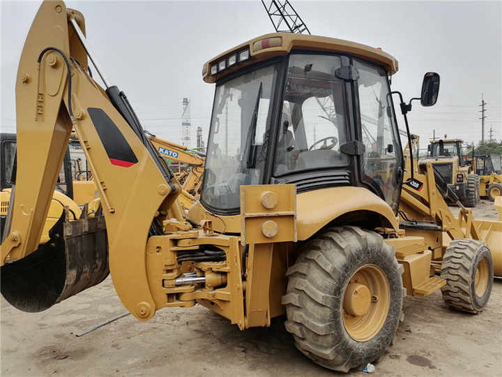 4x4 Backhoe Loaders CAT 420F Used Backhoe for Sale /Used CATERPILLAR 420F Backhoe Front End Loader - Buldôzer: foto 4 4x4 Backhoe Loaders CAT 420F Used Backhoe for Sale /Used CATERPILLAR 420F Backhoe Front End Loader - Buldôzer: foto 4