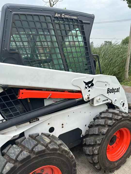 90% New Bobcat S160 Used Mini Loader Powerful, Low Price, and Very Good Quality - Mini pá carregadora: foto 4 90% New Bobcat S160 Used Mini Loader Powerful, Low Price, and Very Good Quality - Mini pá carregadora: foto 4
