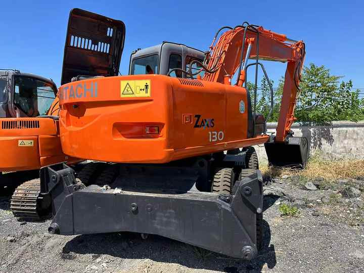 Hot Sale! Used Hitachi ZX130 Wheel Excavator |Excellent Condition| Best Price | Perfect for Construction & Road Projects - Escavadeira de rodas: foto 4 Hot Sale! Used Hitachi ZX130 Wheel Excavator |Excellent Condition| Best Price | Perfect for Construction & Road Projects - Escavadeira de rodas: foto 4