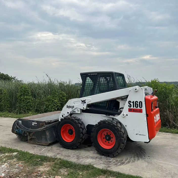 New Arrival Bobcat S160 Skid Steer Loader Available on Sale Hydraulic Type Manufacturer Anhui ZhaoMi - Mini pá carregadora: foto 1 New Arrival Bobcat S160 Skid Steer Loader Available on Sale Hydraulic Type Manufacturer Anhui ZhaoMi - Mini pá carregadora: foto 1
