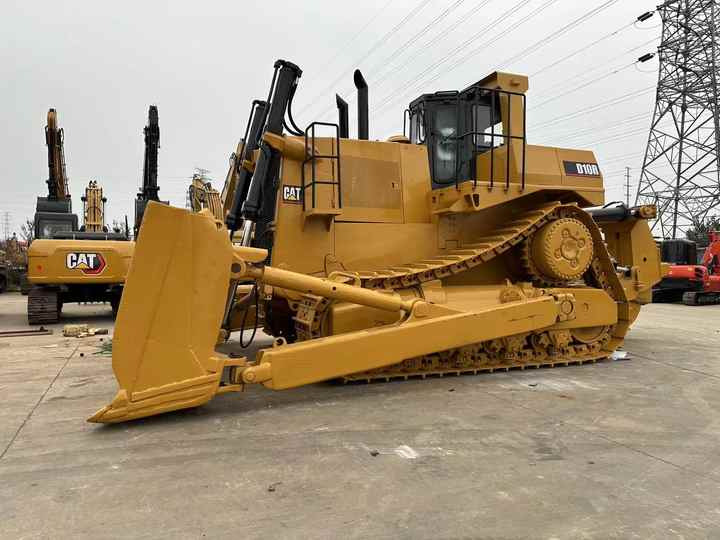 New Arrival Used Cat D10r Bulldozer on Hot Sale Original Cat D6 D7 D10 Bulldozer for Sale - Buldôzer: foto 3 New Arrival Used Cat D10r Bulldozer on Hot Sale Original Cat D6 D7 D10 Bulldozer for Sale - Buldôzer: foto 3