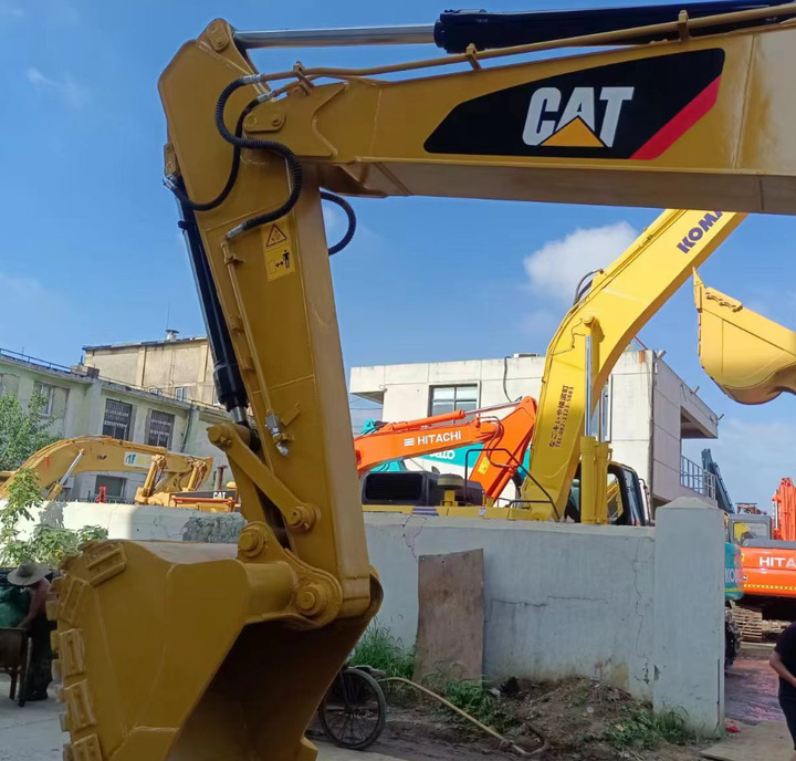 Original CAT 320D Used Excavators Machine CAT 320D 320B Crawler Excavator 20tons Construction Machinery Price - Escavadora de rastos: foto 4 Original CAT 320D Used Excavators Machine CAT 320D 320B Crawler Excavator 20tons Construction Machinery Price - Escavadora de rastos: foto 4