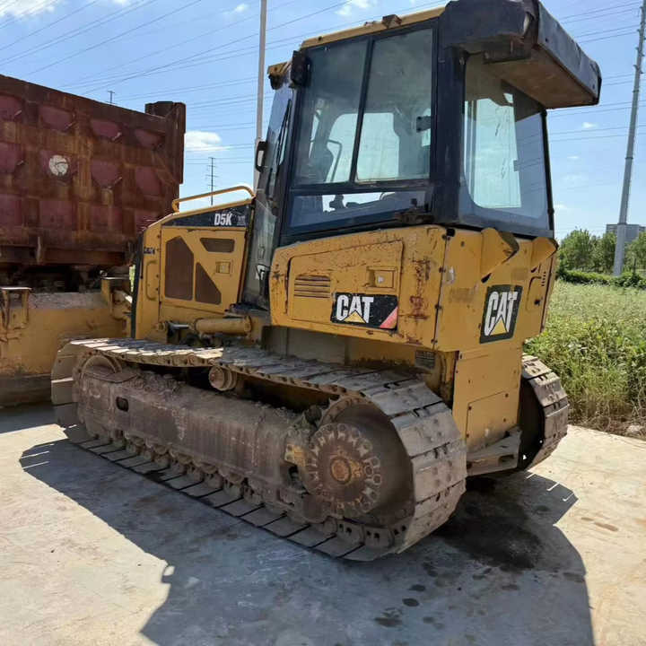 Original Caterpillar D5k Bulldozer New Arrival Used Cat D5 D6 D7 Bulldozer on Hot Sale - Buldôzer: foto 1 Original Caterpillar D5k Bulldozer New Arrival Used Cat D5 D6 D7 Bulldozer on Hot Sale - Buldôzer: foto 1