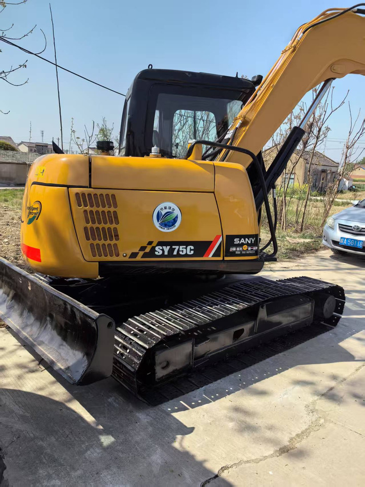 SANY SANY SY75 7ton excavator for sale - Mini escavadeira: foto 4 SANY SANY SY75 7ton excavator for sale - Mini escavadeira: foto 4