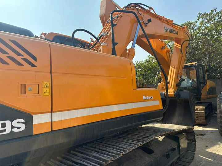 Second Hand Original Korea Brand hyundai 220-9 Excavator for Sale - Escavadora de rastos: foto 3 Second Hand Original Korea Brand hyundai 220-9 Excavator for Sale - Escavadora de rastos: foto 3