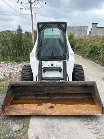 USED BOBCAT S300 Skid-steer Loader with Very Good Performance Is for Sale at a Low Price. S160/s185/s220/330 in Stock - Mini pá carregadora: foto 5 USED BOBCAT S300 Skid-steer Loader with Very Good Performance Is for Sale at a Low Price. S160/s185/s220/330 in Stock - Mini pá carregadora: foto 5