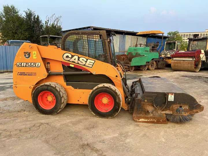 Used CASE 250 Skid Stree Loader Second Hand Machine Popular Brand case Hydraulic Machinery - Mini pá carregadora: foto 5 Used CASE 250 Skid Stree Loader Second Hand Machine Popular Brand case Hydraulic Machinery - Mini pá carregadora: foto 5