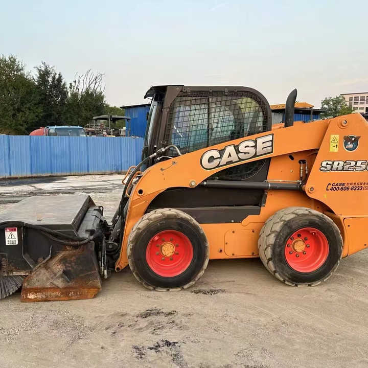 Used CASE 250 Skid Stree Loader Second Hand Machine Popular Brand case Hydraulic Machinery - Mini pá carregadora: foto 1 Used CASE 250 Skid Stree Loader Second Hand Machine Popular Brand case Hydraulic Machinery - Mini pá carregadora: foto 1