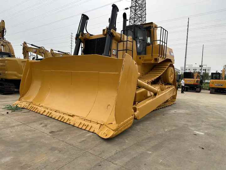 Used CAT D10R New Model Bulldozer Second Hand Machine Popular Brand Cat Hydraulic Machinery - Buldôzer: foto 3 Used CAT D10R New Model Bulldozer Second Hand Machine Popular Brand Cat Hydraulic Machinery - Buldôzer: foto 3