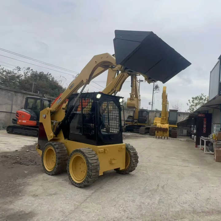 Used Cat246D2 New Model Skid Steer Second Hand Machine Popular Brand Japan Hydraulic Machinery - Mini pá carregadora: foto 1 Used Cat246D2 New Model Skid Steer Second Hand Machine Popular Brand Japan Hydraulic Machinery - Mini pá carregadora: foto 1