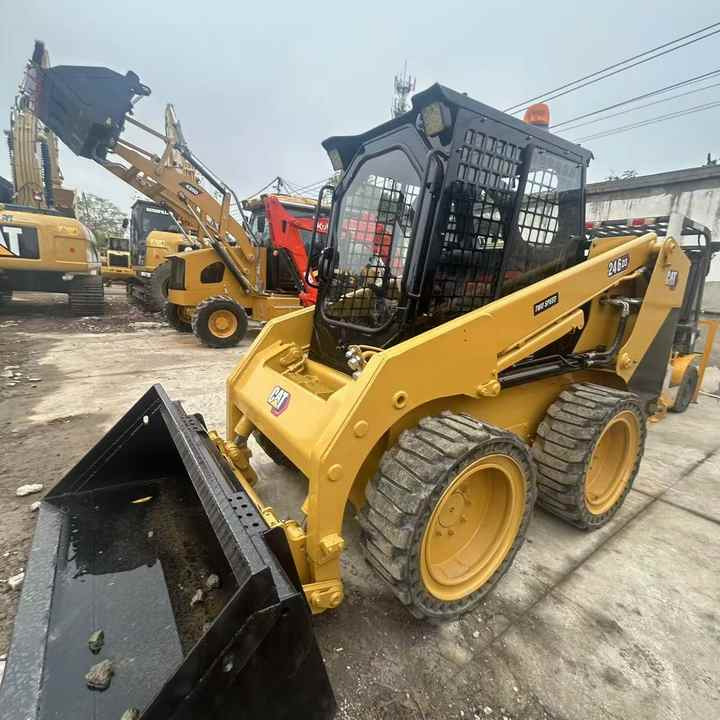 Used Cat246D2 New Model Skid Steer Second Hand Machine Popular Brand Japan Hydraulic Machinery - Mini pá carregadora: foto 5 Used Cat246D2 New Model Skid Steer Second Hand Machine Popular Brand Japan Hydraulic Machinery - Mini pá carregadora: foto 5