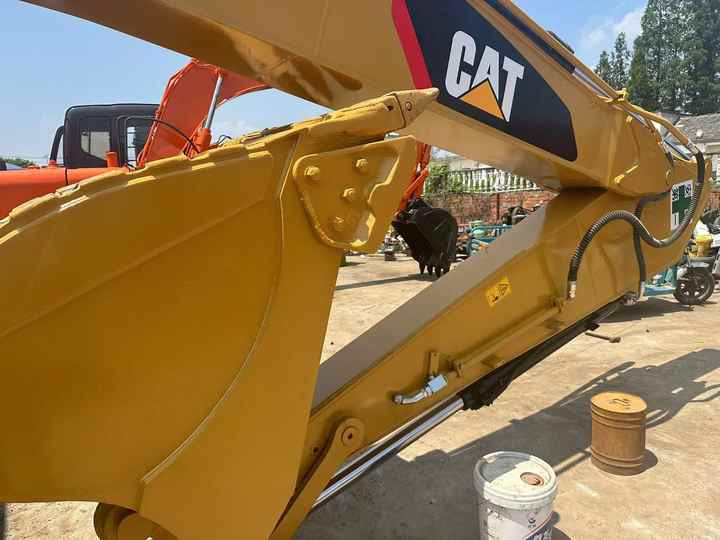 Used Caterpillar Excavators 320D Good Condition Used Excavators for Sale Second Hand Machine CAT Caterpillar 320D Excavadoras - Escavadora de rastos: foto 4 Used Caterpillar Excavators 320D Good Condition Used Excavators for Sale Second Hand Machine CAT Caterpillar 320D Excavadoras - Escavadora de rastos: foto 4