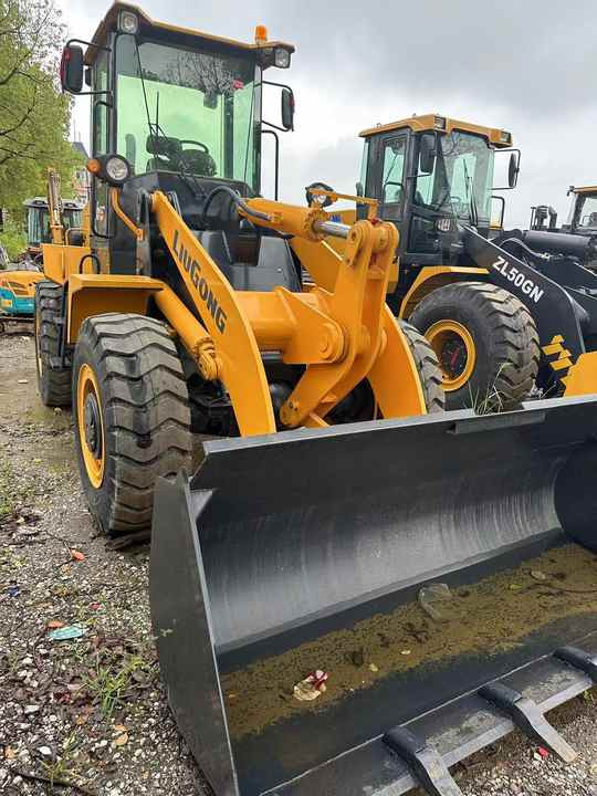 Used China Brand Liugong Clg836 Wheel Loader for Sale Clg 836 856 Wheel Loader - Pá carregadora de rodas: foto 4 Used China Brand Liugong Clg836 Wheel Loader for Sale Clg 836 856 Wheel Loader - Pá carregadora de rodas: foto 4