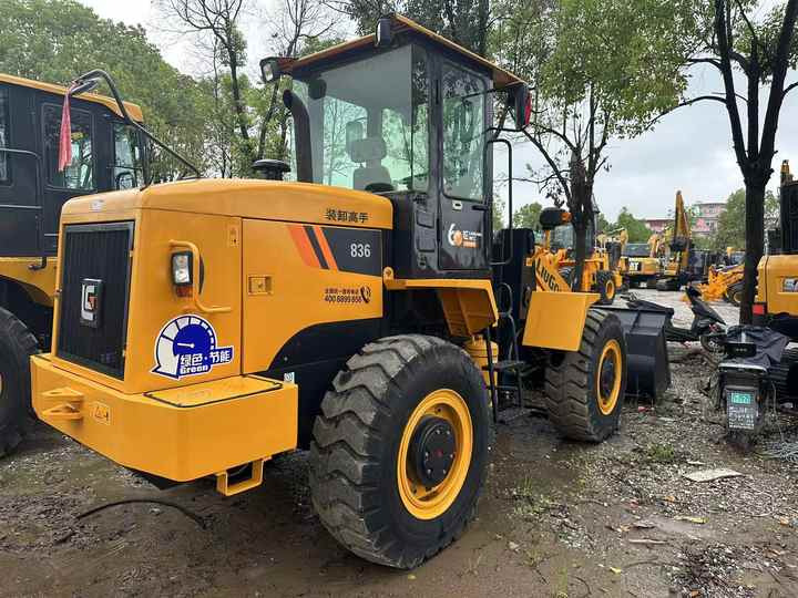 Used China Brand Liugong Clg836 Wheel Loader for Sale Clg 836 856 Wheel Loader - Pá carregadora de rodas: foto 2 Used China Brand Liugong Clg836 Wheel Loader for Sale Clg 836 856 Wheel Loader - Pá carregadora de rodas: foto 2