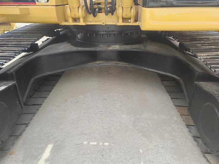 Used Digger CAT 325BL Construction Machinery Construction Digger Used CAT 325BL Cheap Excavator - Escavadora de rastos: foto 4 Used Digger CAT 325BL Construction Machinery Construction Digger Used CAT 325BL Cheap Excavator - Escavadora de rastos: foto 4