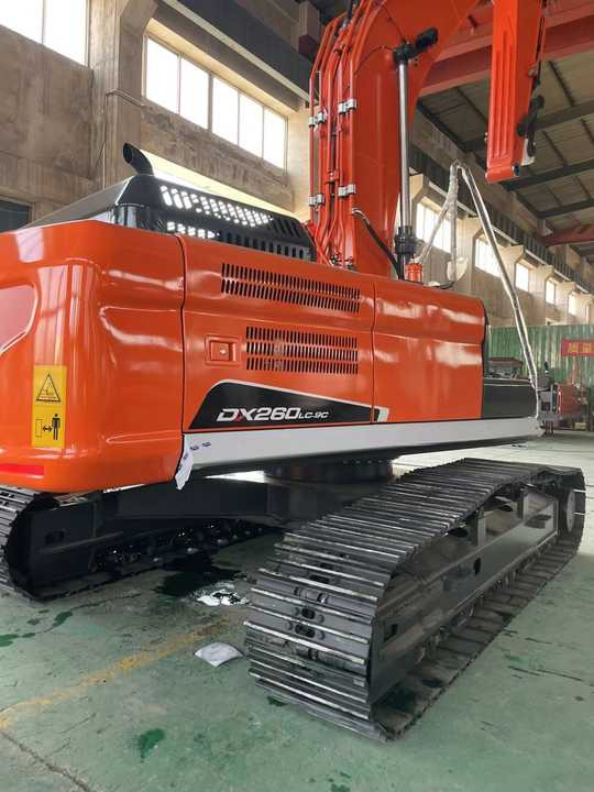 Used Digger DOOSAN DX260 Construction Machinery Construction Digger Used DOOSAN DX260 Cheap Excavator - Escavadora de rastos: foto 2 Used Digger DOOSAN DX260 Construction Machinery Construction Digger Used DOOSAN DX260 Cheap Excavator - Escavadora de rastos: foto 2