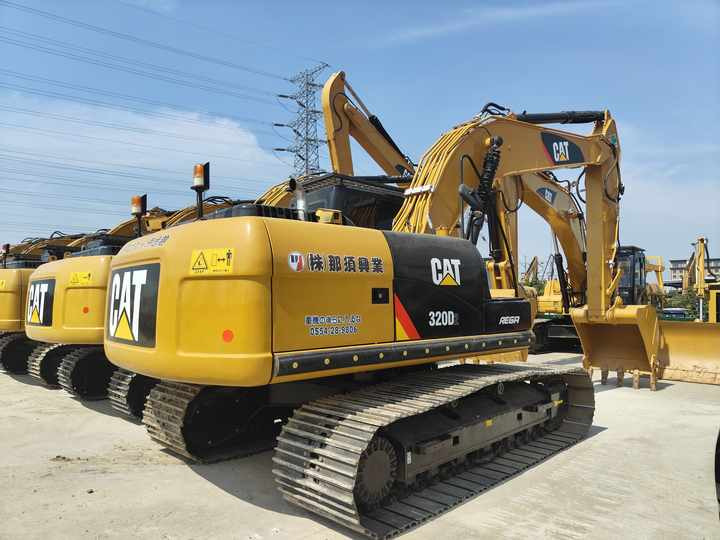 Used Excavator Catterpiller Cat320D with Wide Track Shoe Hot Sale Used Engineering & Construction Machinery - Escavadora de rastos: foto 4 Used Excavator Catterpiller Cat320D with Wide Track Shoe Hot Sale Used Engineering & Construction Machinery - Escavadora de rastos: foto 4