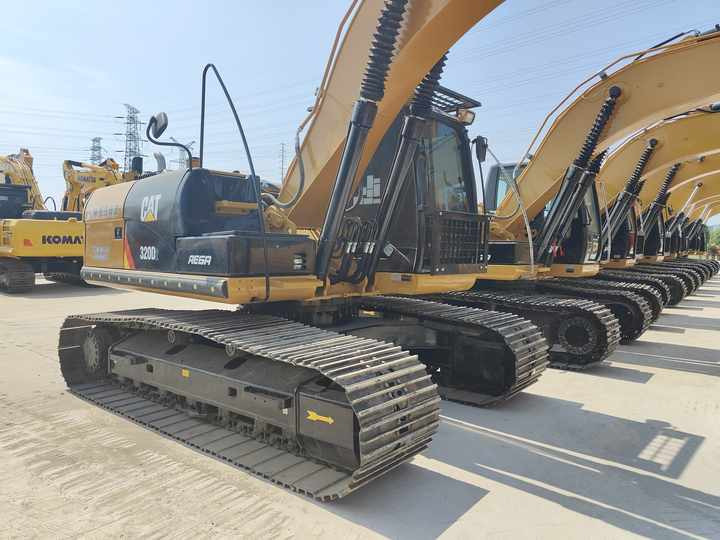 Used Excavator Catterpiller Cat320D with Wide Track Shoe Hot Sale Used Engineering & Construction Machinery - Escavadora de rastos: foto 5 Used Excavator Catterpiller Cat320D with Wide Track Shoe Hot Sale Used Engineering & Construction Machinery - Escavadora de rastos: foto 5