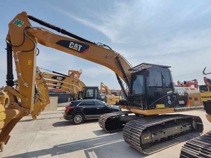 Used Excavator Catterpiller Cat320D with Wide Track Shoe Hot Sale Used Engineering & Construction Machinery - Escavadora de rastos: foto 2 Used Excavator Catterpiller Cat320D with Wide Track Shoe Hot Sale Used Engineering & Construction Machinery - Escavadora de rastos: foto 2