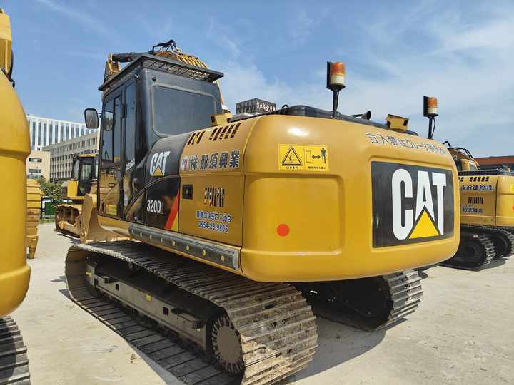 Used Excavator Catterpiller Cat320D with Wide Track Shoe Hot Sale Used Engineering & Construction Machinery - Escavadora de rastos: foto 3 Used Excavator Catterpiller Cat320D with Wide Track Shoe Hot Sale Used Engineering & Construction Machinery - Escavadora de rastos: foto 3