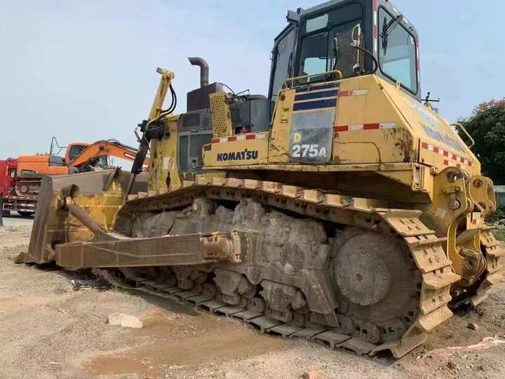 Used Large Komatsu 275 Bulldozer Komatsu D275A-5 Bulldozer Original Paint Strong Power in Very Good Condition Low Price for Sale - Buldôzer: foto 3 Used Large Komatsu 275 Bulldozer Komatsu D275A-5 Bulldozer Original Paint Strong Power in Very Good Condition Low Price for Sale - Buldôzer: foto 3
