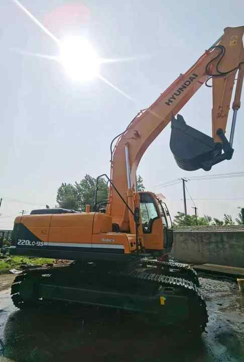 Used Machines Doosan Dx220-9 for Sale ,original Excavator for Sale - Escavadora de rastos: foto 5 Used Machines Doosan Dx220-9 for Sale ,original Excavator for Sale - Escavadora de rastos: foto 5