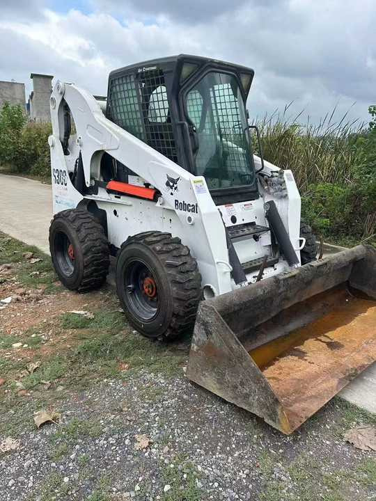 Very Good Machine Used Skid Wheel Loader Bobcat S300 for Sale - Mini pá carregadora: foto 5 Very Good Machine Used Skid Wheel Loader Bobcat S300 for Sale - Mini pá carregadora: foto 5