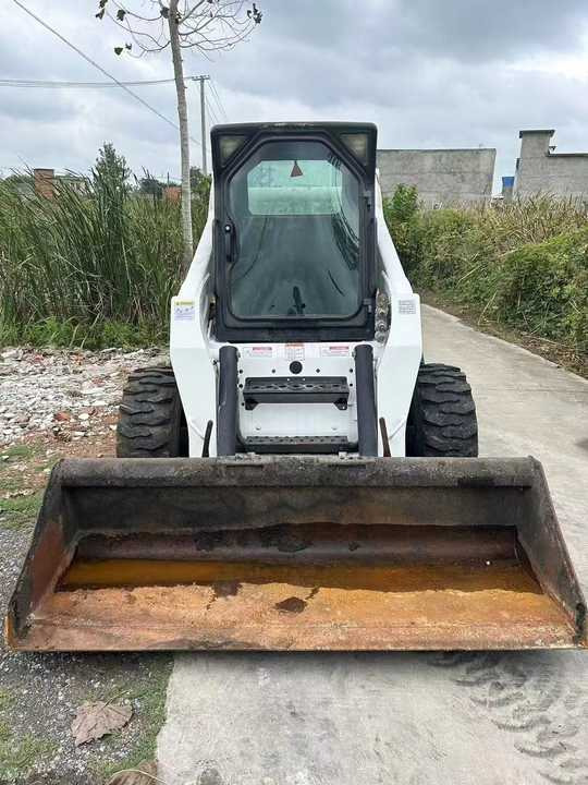 Very Good Machine Used Skid Wheel Loader Bobcat S300 for Sale - Mini pá carregadora: foto 3 Very Good Machine Used Skid Wheel Loader Bobcat S300 for Sale - Mini pá carregadora: foto 3