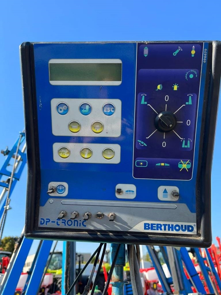 Berthoud Force 1000 - Pulverizador de arrastar: foto 4 Berthoud Force 1000 - Pulverizador de arrastar: foto 4