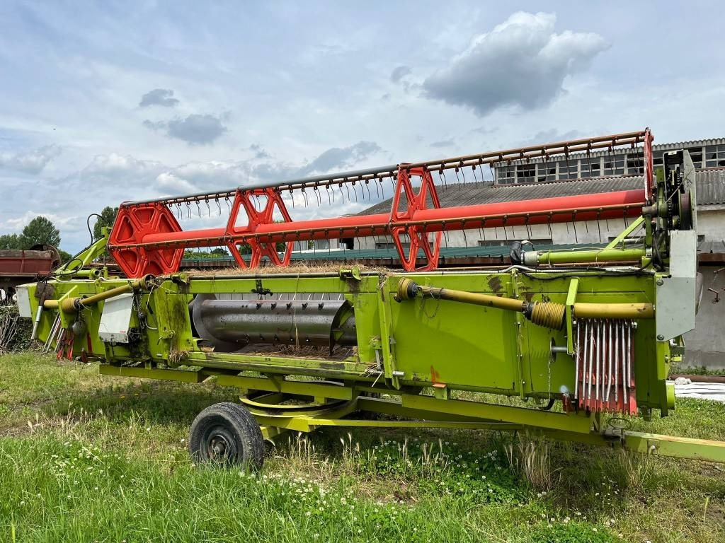 Claas C 540 - Plataforma para colheitadeira: foto 1 Claas C 540 - Plataforma para colheitadeira: foto 1