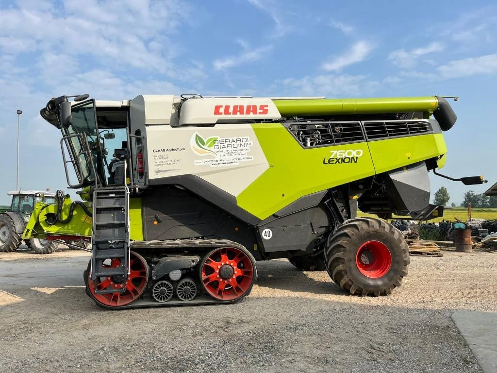 Claas LEXION 7600 TT - Ceifeira debulhadora: foto 4 Claas LEXION 7600 TT - Ceifeira debulhadora: foto 4