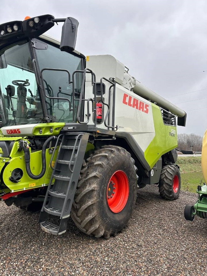 Claas Trion 530 - Ceifeira debulhadora: foto 2 Claas Trion 530 - Ceifeira debulhadora: foto 2