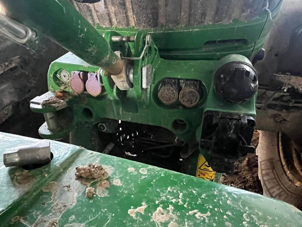 John Deere 6145 R - Trator: foto 3 John Deere 6145 R - Trator: foto 3