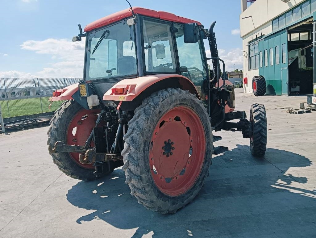 Kubota M 128 X - Trator: foto 4 Kubota M 128 X - Trator: foto 4